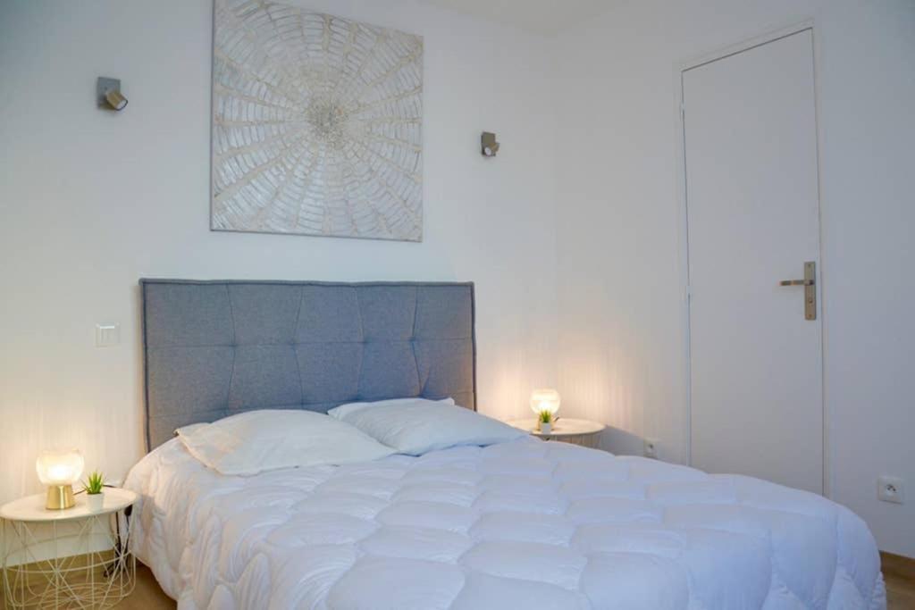 Dolmen Adrien 4 *