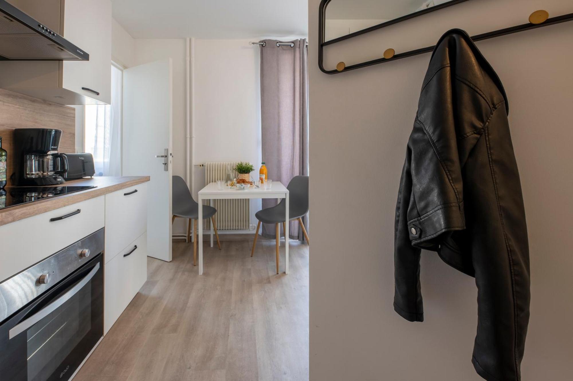 Apartment Dolmen Adrien 4 Tours