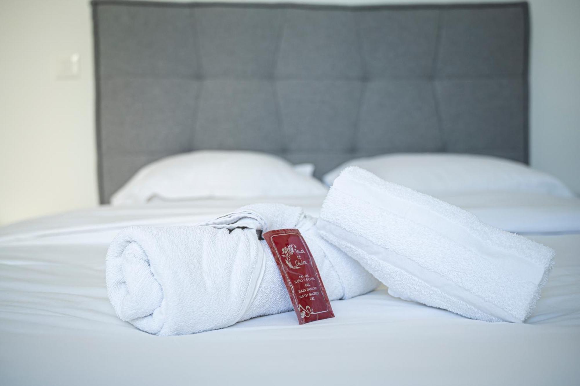 Dolmen Adrien 4 *